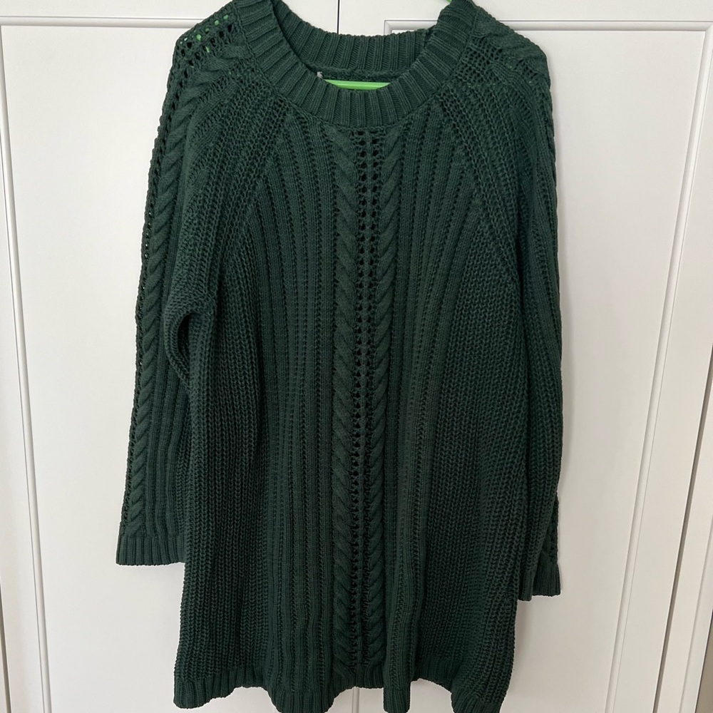 Women’s long Knit Sweater color emerald green size 1X